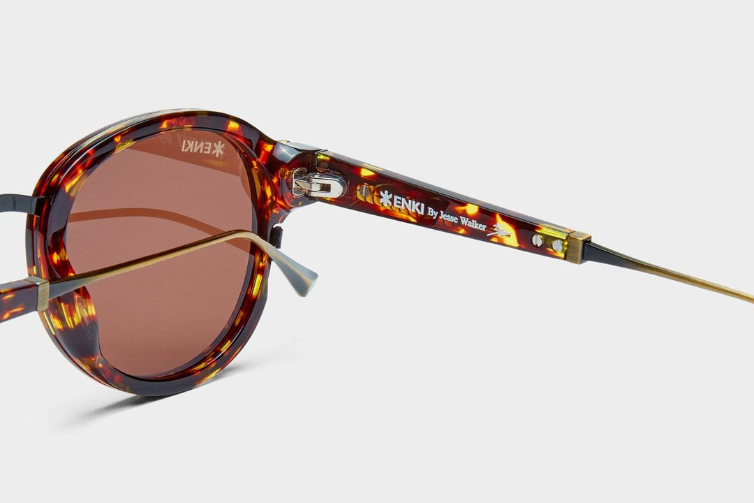 Hestia in amber tort ENKI EYEWEAR 